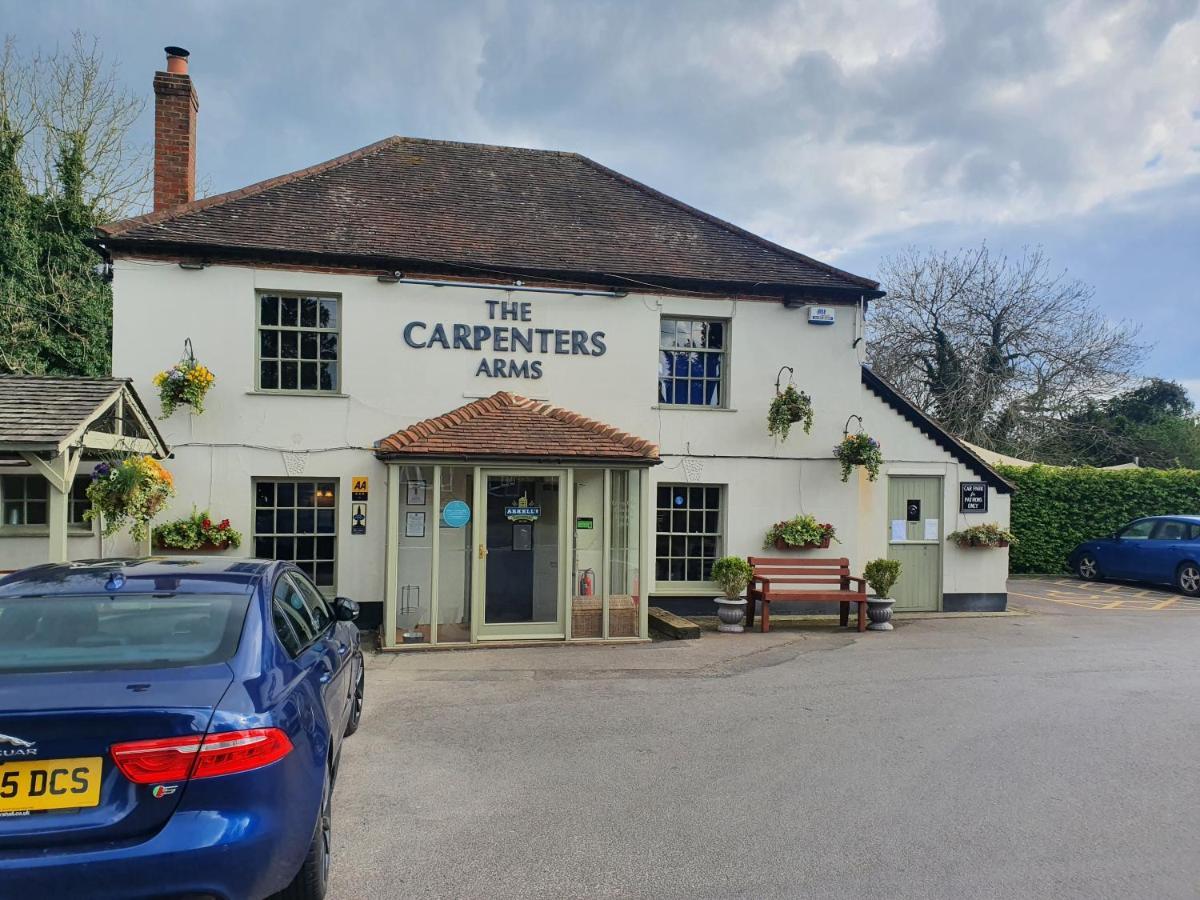 Отель The Carpenters Arms Ньюбери Экстерьер фото